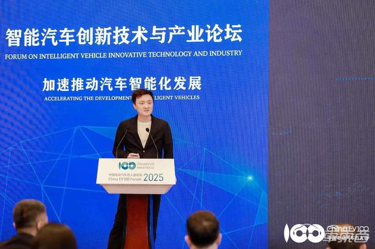 2025年智驾技术大突破：长城汽车、元戎启行等巨头加速量产布局